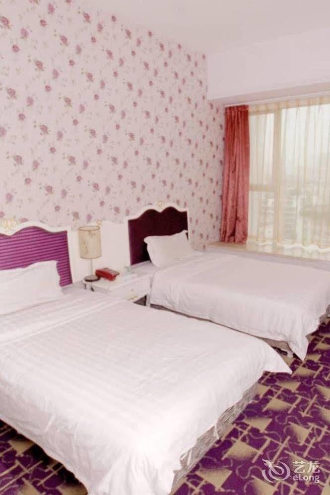 Chengdu Lilac Hotel Fei Cheng Branch מראה חיצוני תמונה